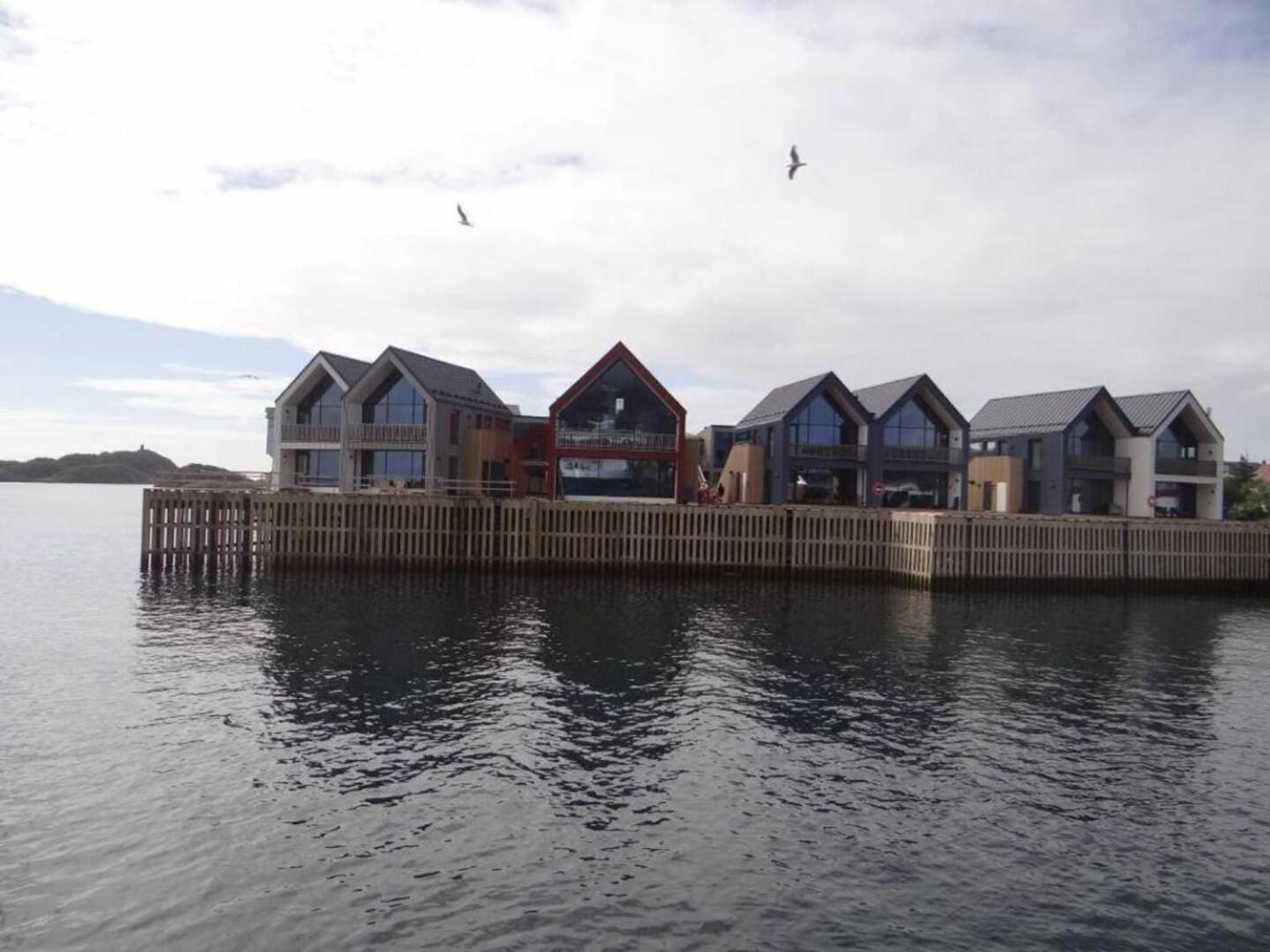 Rorbuleilighet 1J Henningsvær Exteriör bild