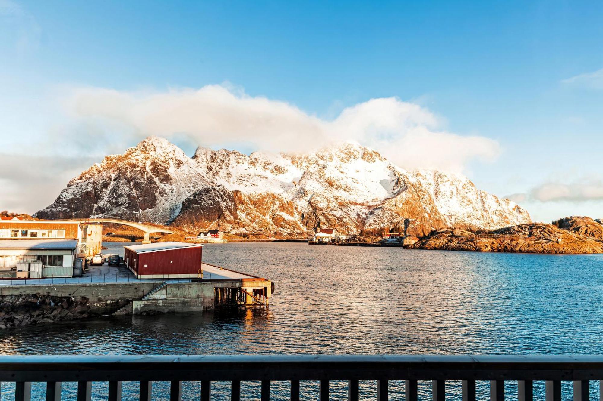 Rorbuleilighet 1J Henningsvær Exteriör bild
